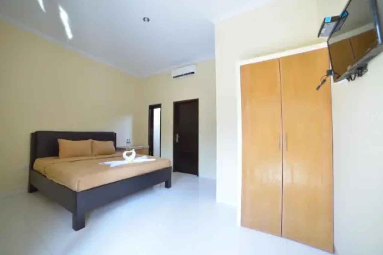 Oyo Flagship 91237 Ratu Guest House Kedunganan Zewnętrze zdjęcie
