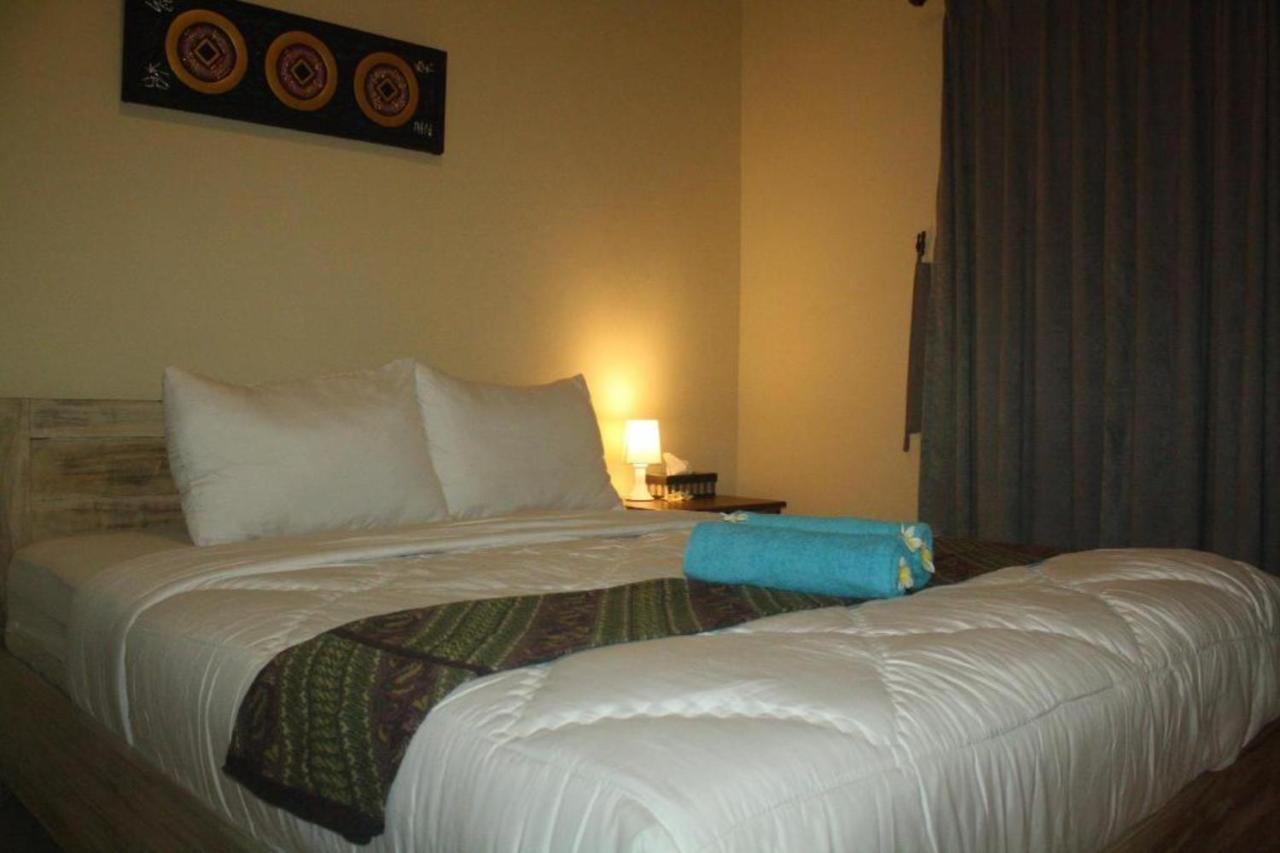 Oyo Flagship 91237 Ratu Guest House Kedunganan Zewnętrze zdjęcie