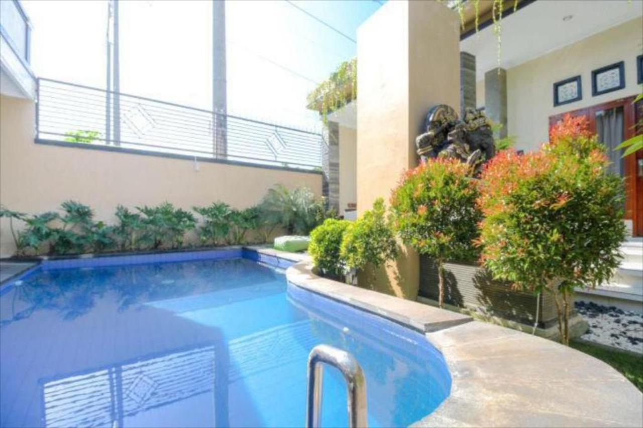 Oyo Flagship 91237 Ratu Guest House Kedunganan Zewnętrze zdjęcie