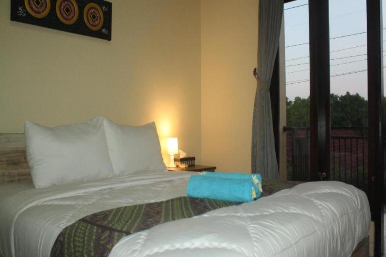 Oyo Flagship 91237 Ratu Guest House Kedunganan Zewnętrze zdjęcie